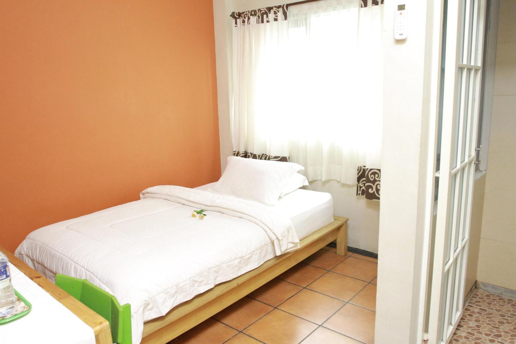 Roemah 28 Syariah Medan Exterior foto