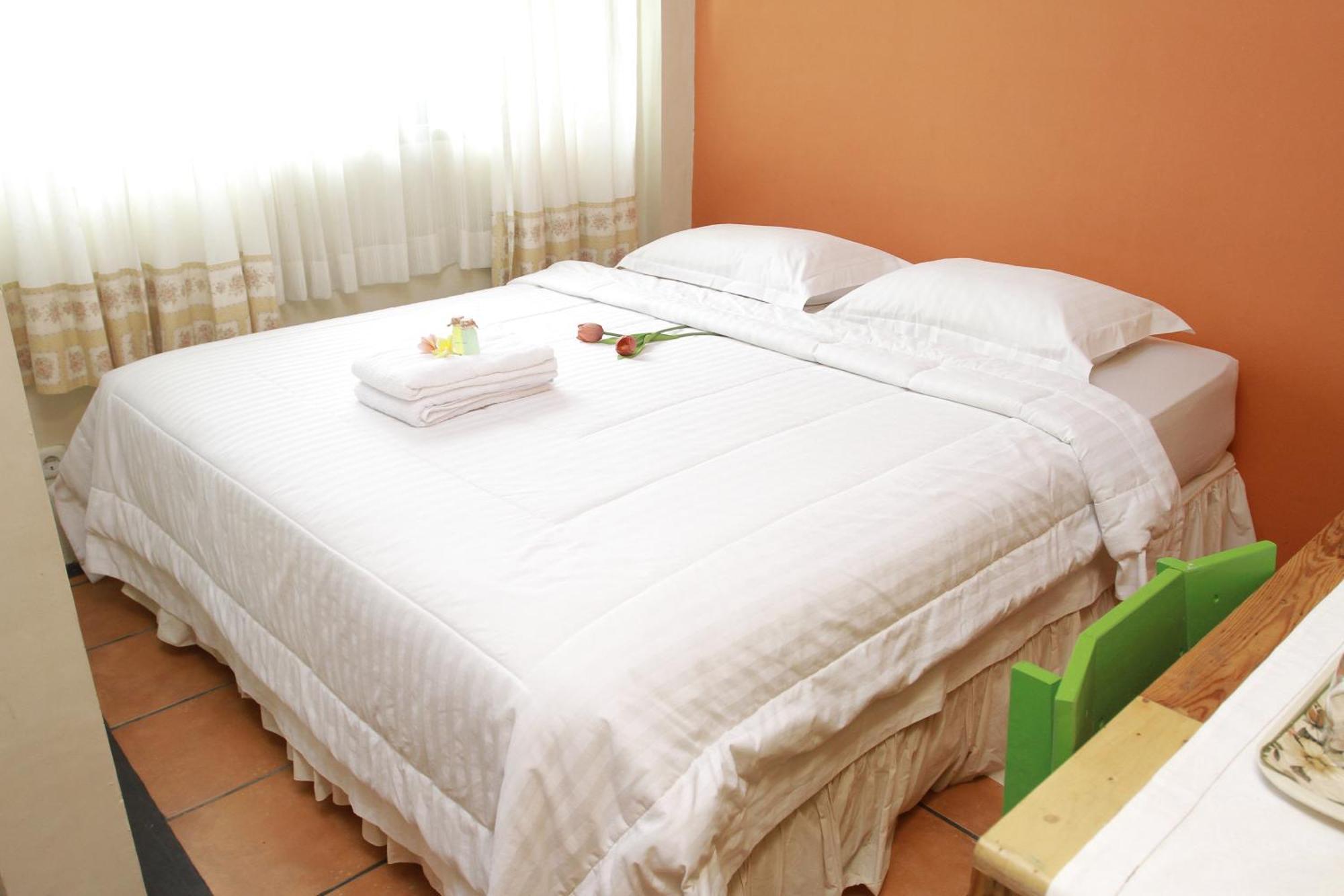 Roemah 28 Syariah Medan Exterior foto